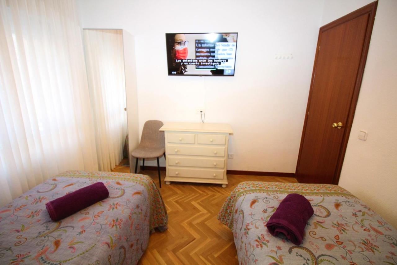 Alojamiento Adelfas Apartment Madrid Bagian luar foto