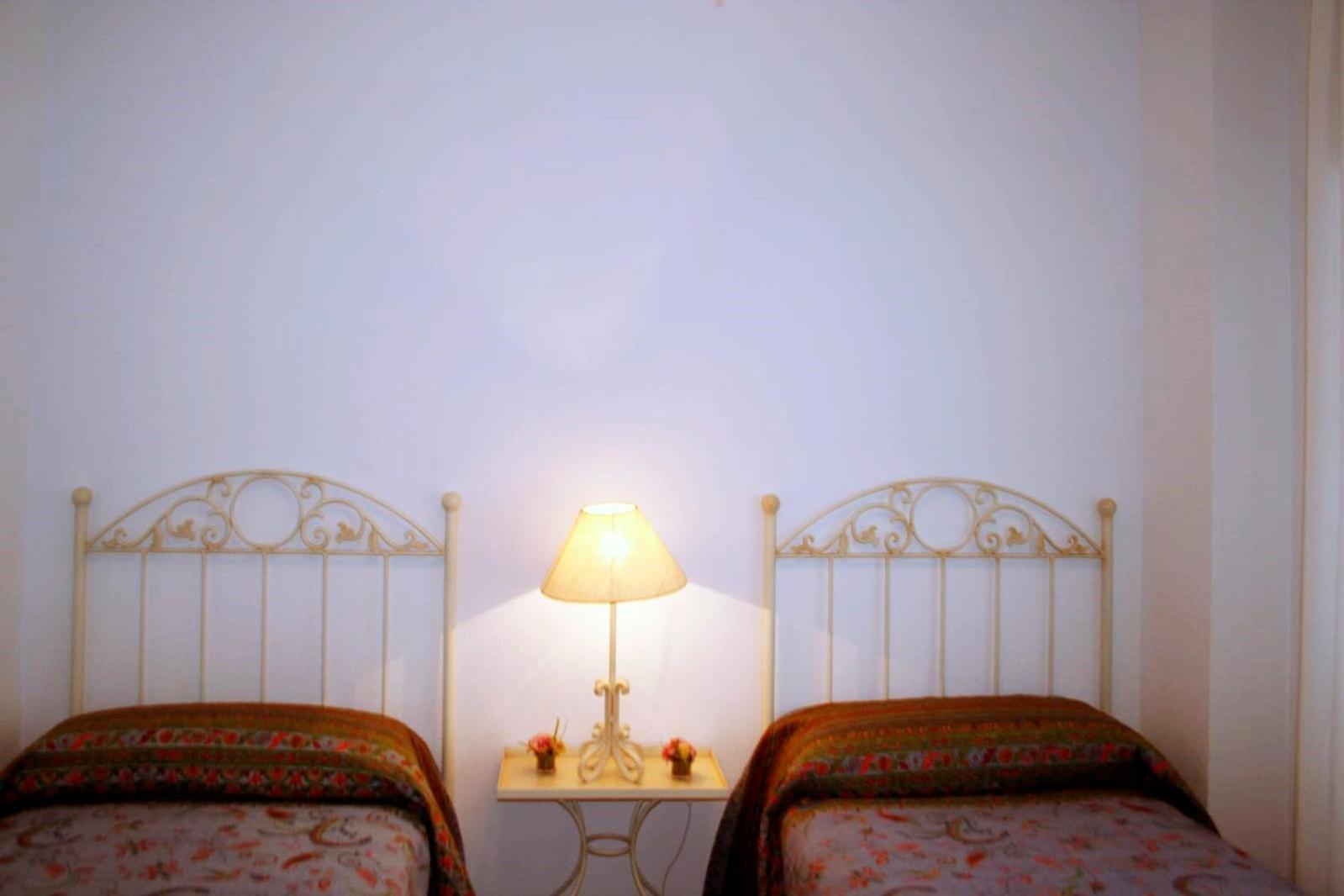 Alojamiento Adelfas Apartment Madrid Ruang foto